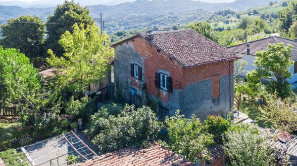 casale in vendita a Garbagna