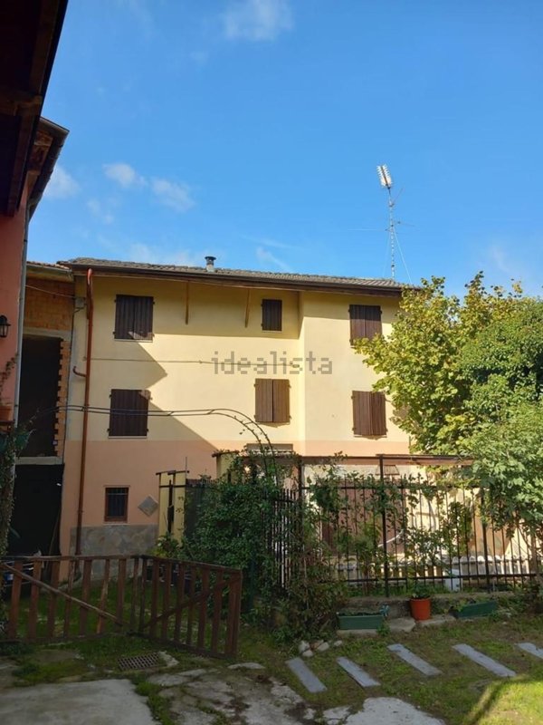 casa indipendente in vendita a Garbagna