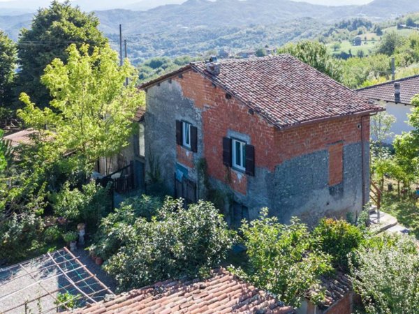 casa indipendente in vendita a Garbagna