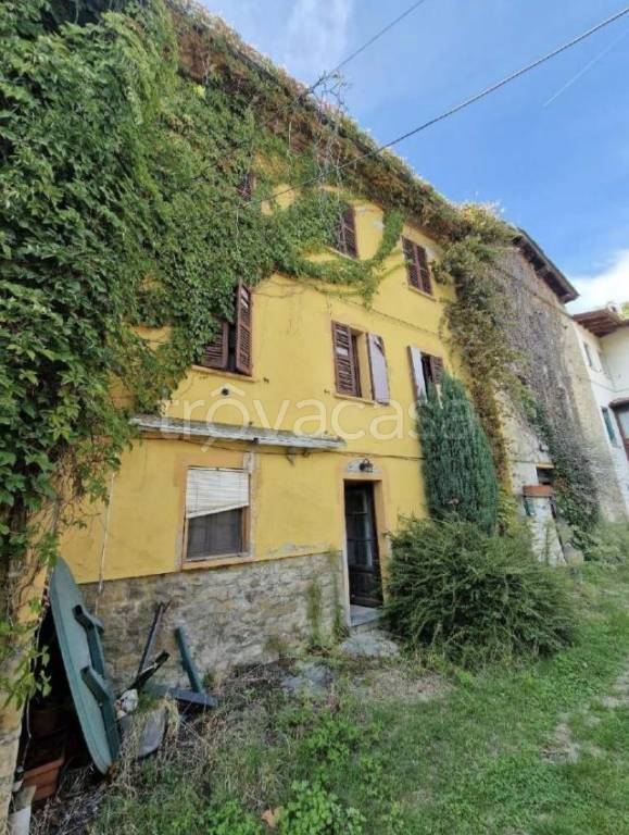 casa indipendente in vendita a Garbagna
