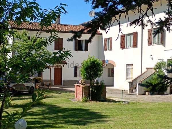 casa indipendente in vendita a Garbagna