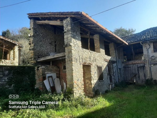 quadrivano in vendita a Garbagna in zona Chiapussaia