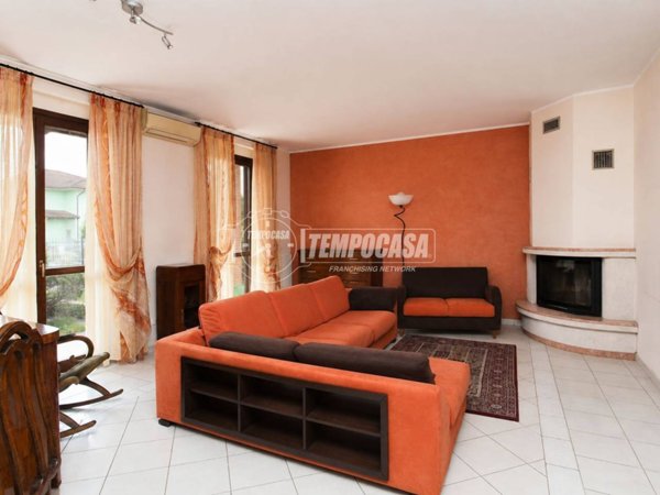 casa indipendente in vendita a Garbagna