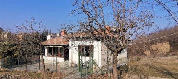 casa indipendente in vendita a Gavi
