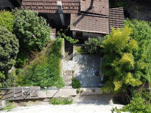 casa indipendente in vendita a Gavi