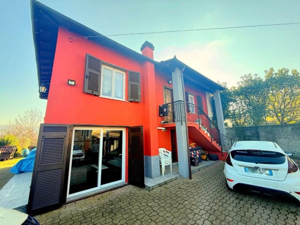 casa indipendente in vendita a Gavi