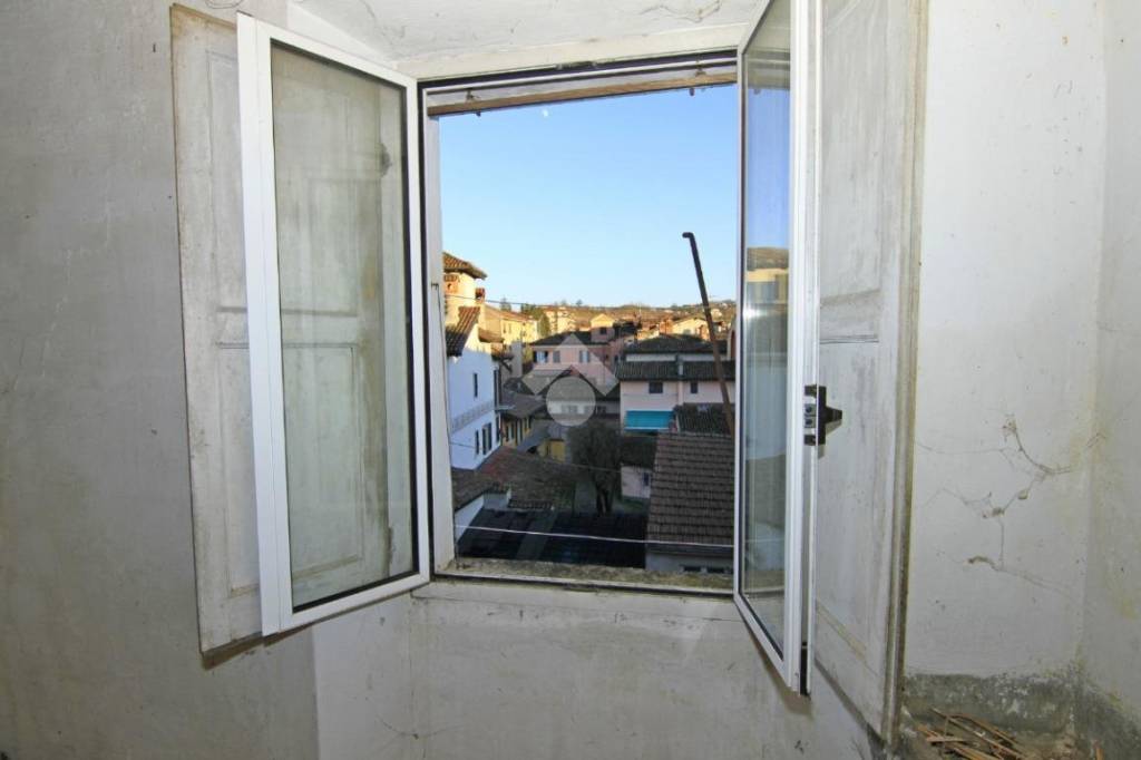 appartamento in vendita a Gavi