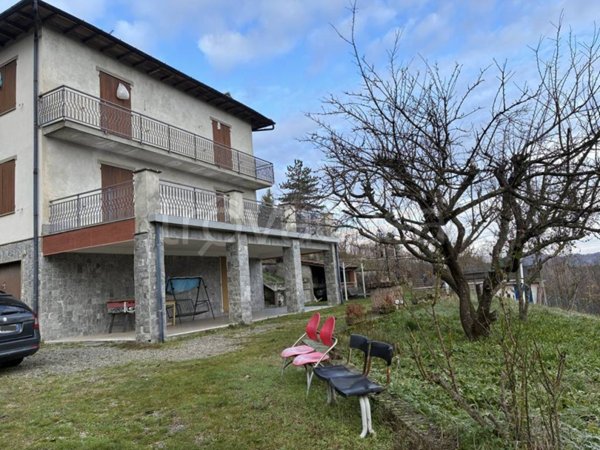casa indipendente in vendita a Gavi