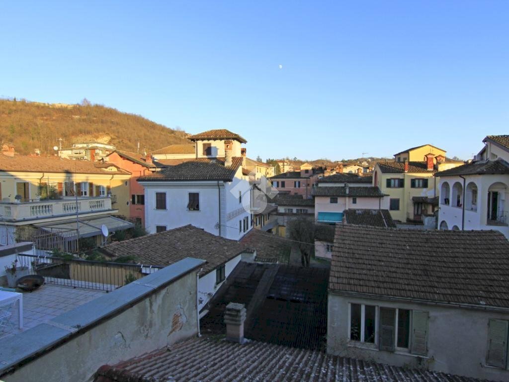 appartamento in vendita a Gavi