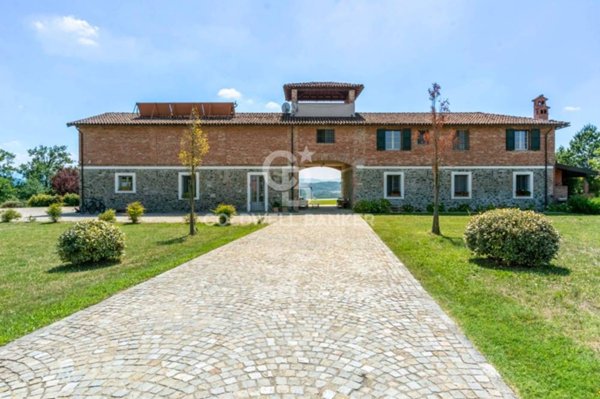 casa indipendente in vendita a Gavi