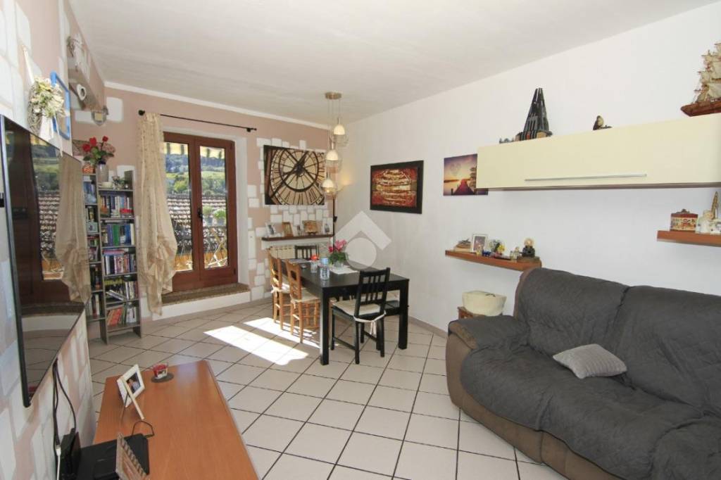 appartamento in vendita a Gavi