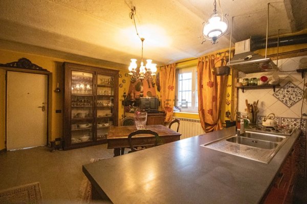 casa indipendente in vendita a Gavi