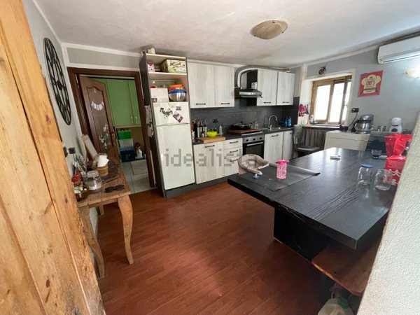 casa indipendente in vendita a Gavi