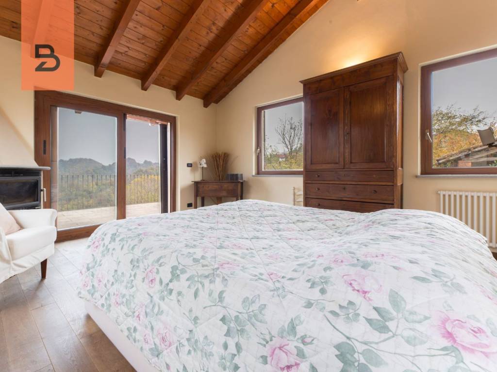 casa indipendente in vendita a Gavi