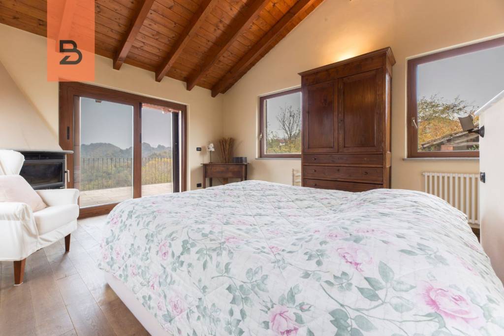 casa indipendente in vendita a Gavi