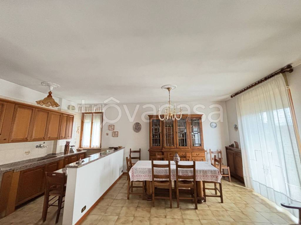 appartamento in vendita a Gavi