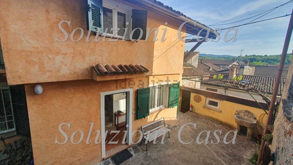 casa semindipendente in vendita a Gavi