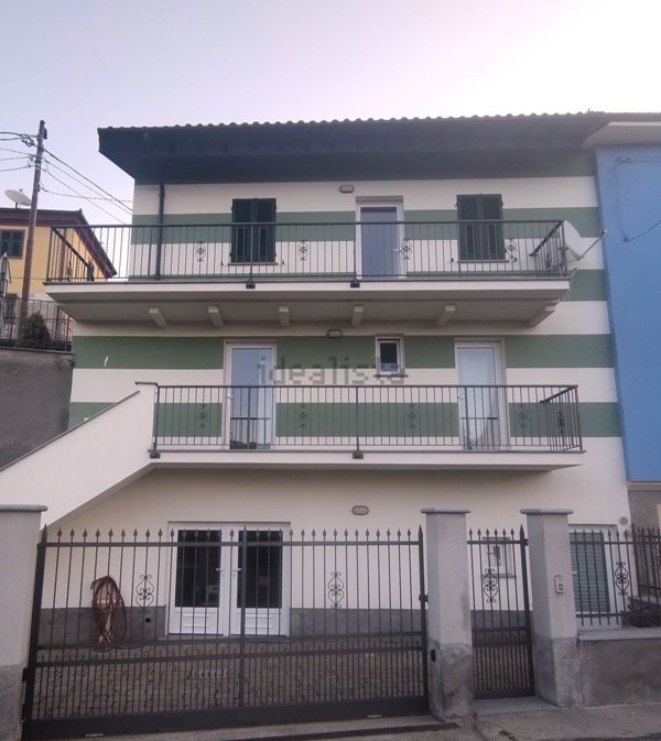 casa semindipendente in vendita a Gavi