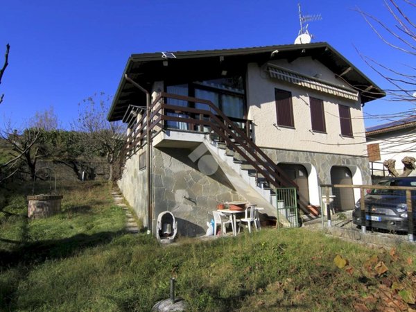 casa indipendente in vendita a Gavi in zona Alice