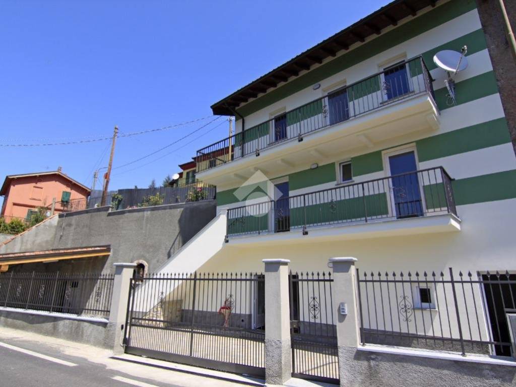 casa indipendente in vendita a Gavi