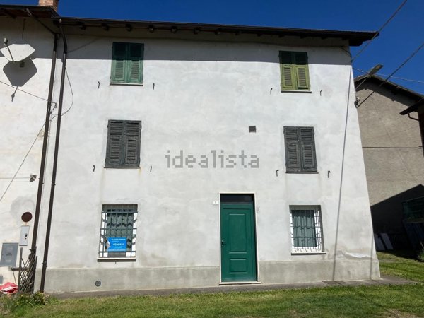 casa indipendente in vendita a Gavi