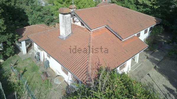 casa indipendente in vendita a Gavi