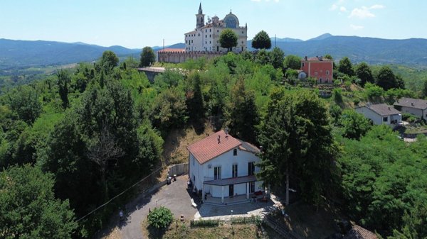 casa indipendente in vendita a Gavi