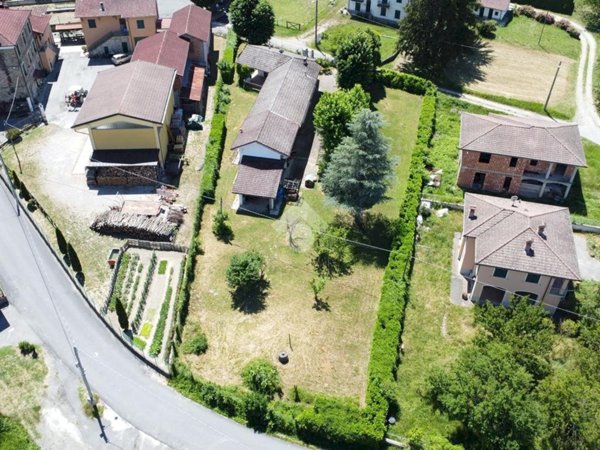 casa indipendente in vendita a Gavi