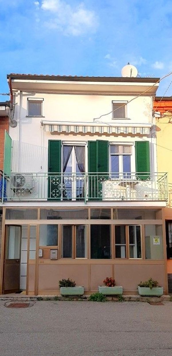 casa indipendente in vendita a Giarole
