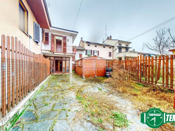 casa indipendente in vendita a Giarole