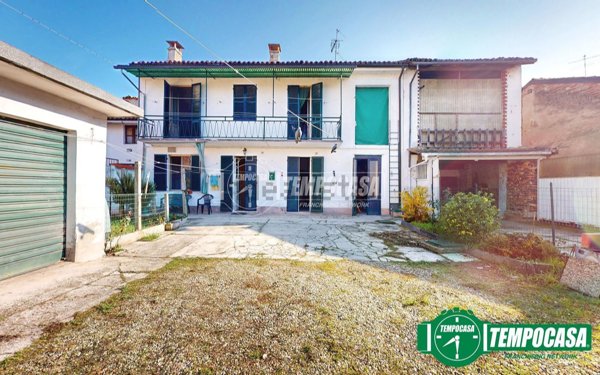 casa indipendente in vendita a Giarole