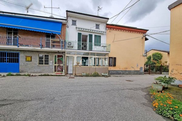 casa semindipendente in vendita a Giarole