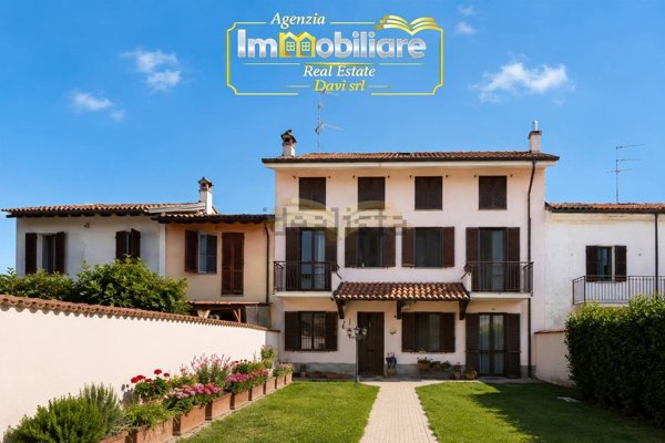 casa indipendente in vendita a Giarole