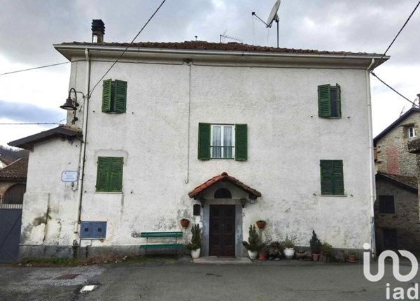 casa indipendente in vendita a Grognardo