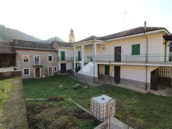 casa indipendente in vendita a Grognardo