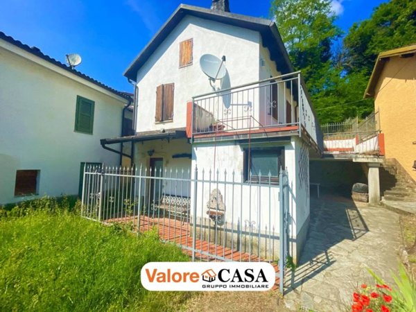 casa indipendente in vendita a Grognardo