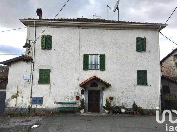 casa indipendente in vendita a Grognardo