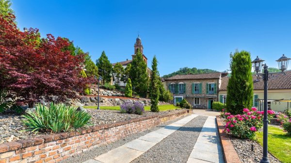 casa indipendente in vendita a Grognardo
