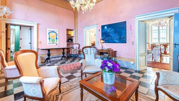 casa indipendente in vendita a Grognardo