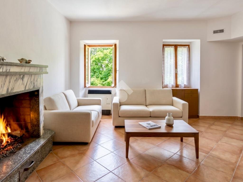casa indipendente in vendita a Grognardo