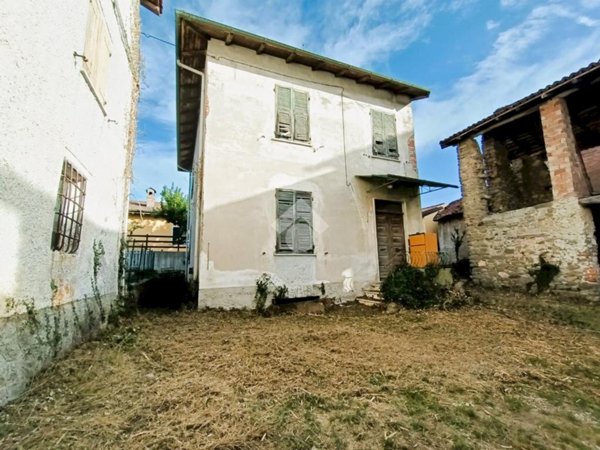 casa indipendente in vendita a Grondona in zona Variana