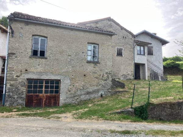 casa indipendente in vendita a Grondona in zona Sasso
