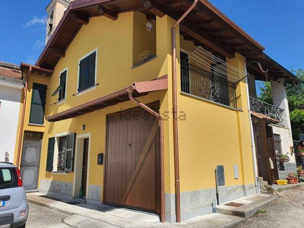 casa indipendente in vendita a Grondona in zona Variana