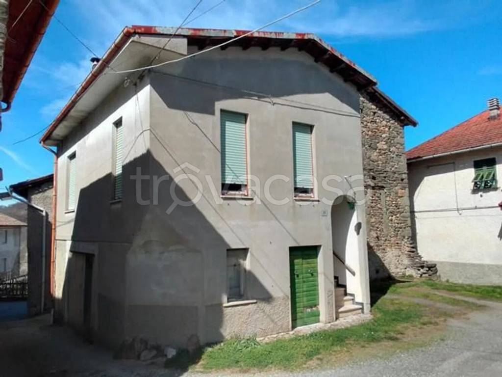 casa indipendente in vendita a Grondona in zona Variana