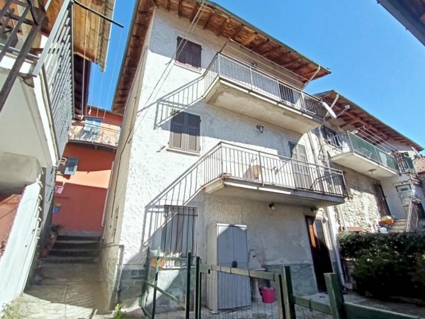 casa indipendente in vendita a Grondona in zona Sasso
