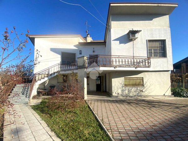 casa indipendente in vendita a Guazzora