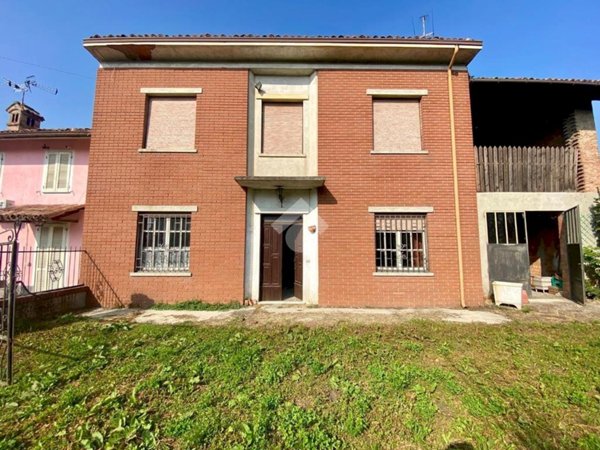 casa indipendente in vendita a Guazzora