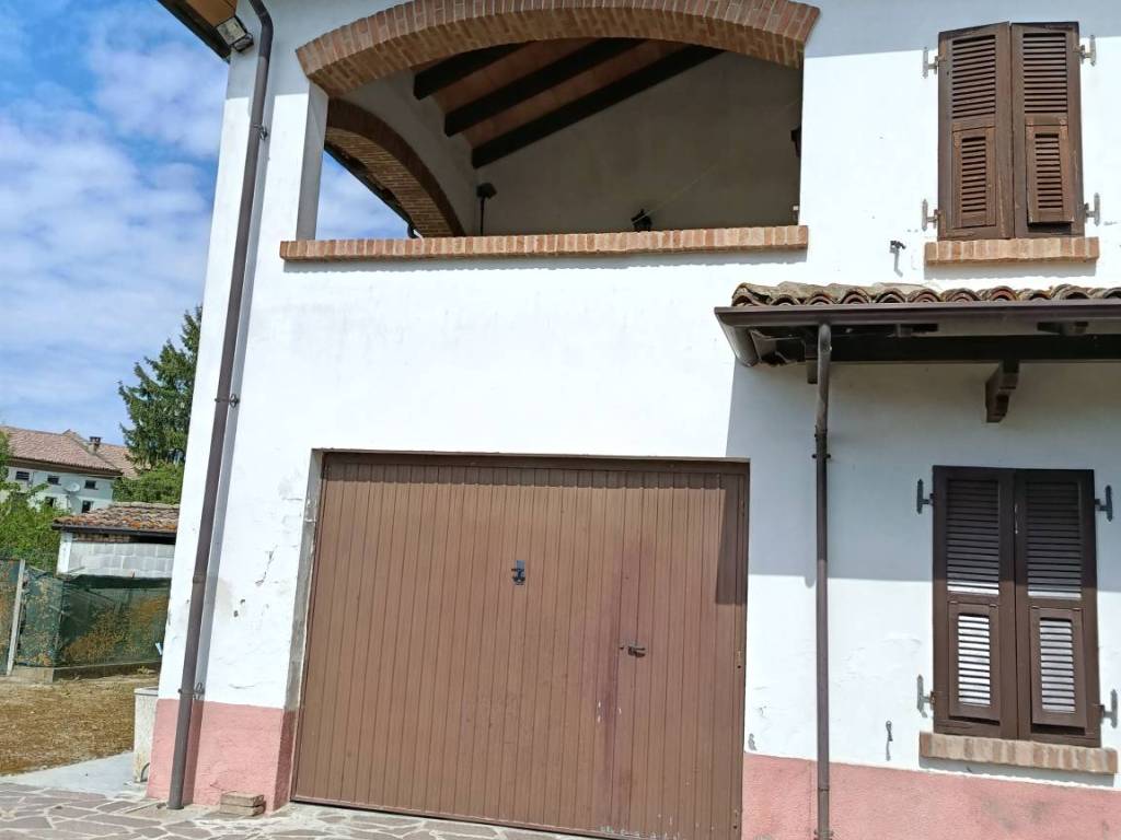 casa indipendente in vendita a Guazzora