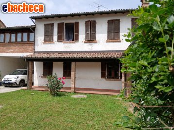casa indipendente in vendita ad Isola Sant'Antonio