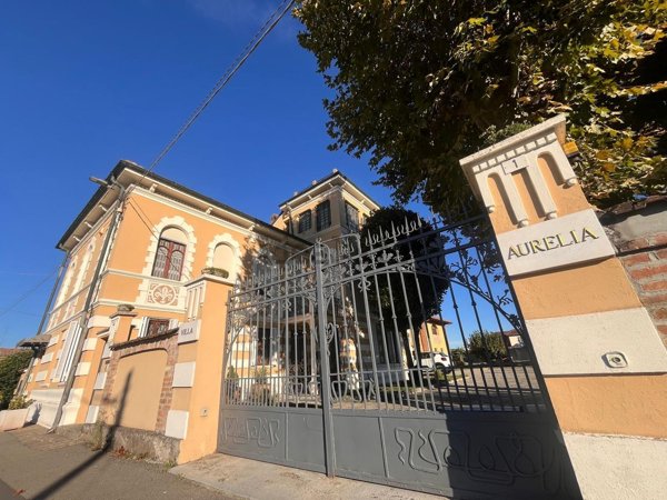 casa indipendente in vendita ad Isola Sant'Antonio